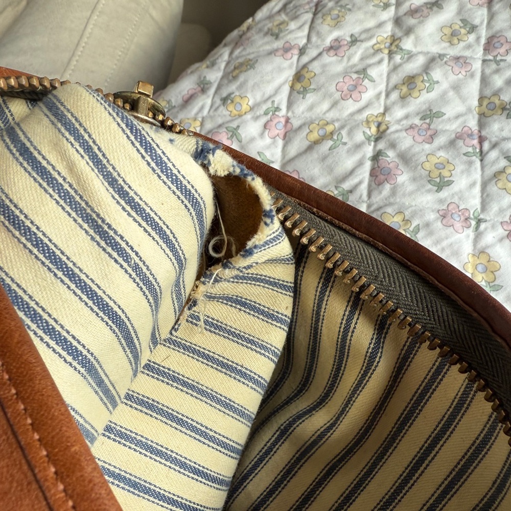 Vintage Coach 80’s Large Wetpack - Picture 14 of 14